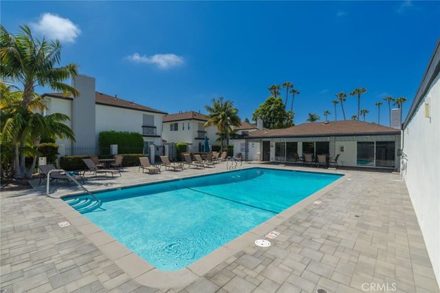 1086 Buckingham, Newport Beach, CA 92660