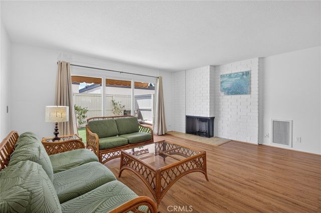 1086 Buckingham, Newport Beach, CA 92660