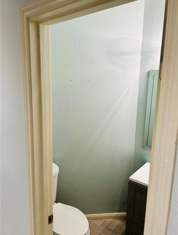 9539 Still Cove Lane, Houston, TX 77089