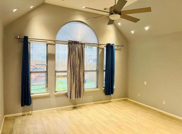 9539 Still Cove Lane, Houston, TX 77089