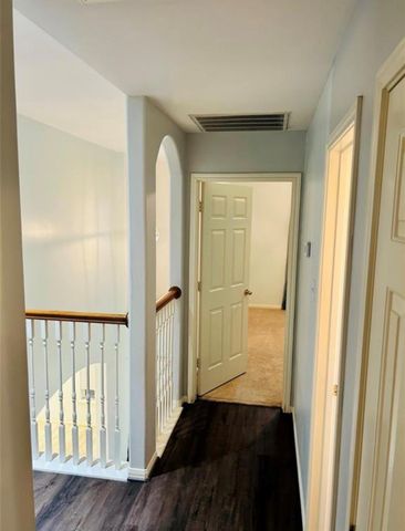 9539 Still Cove Lane, Houston, TX 77089