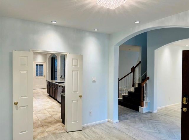 9539 Still Cove Lane, Houston, TX 77089