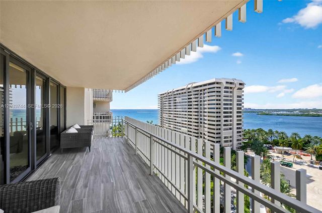2 Grove Isle Dr B1210, Miami, FL 33133