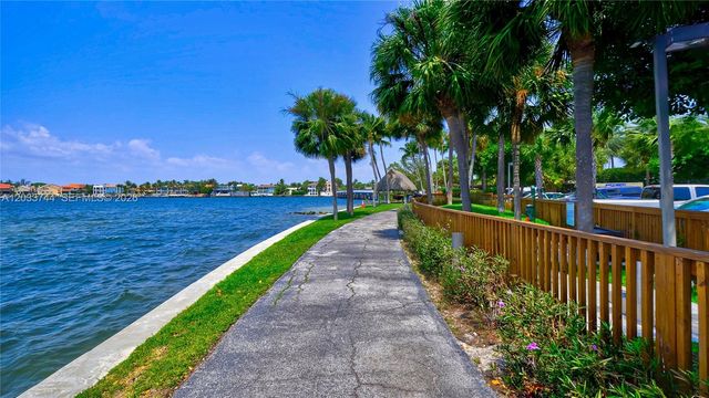 2 Grove Isle Dr B1210, Miami, FL 33133