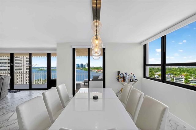 2 Grove Isle Dr B1210, Miami, FL 33133
