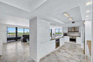 2 Grove Isle Dr B1210, Miami, FL 33133