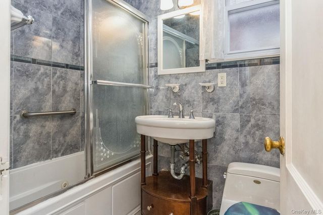 4121 Grace Avenue, Bronx, NY 10466