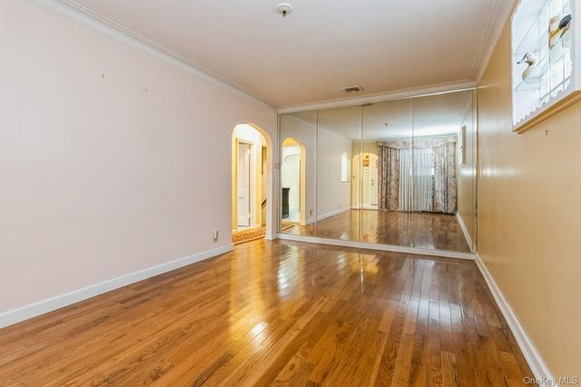 4121 Grace Avenue, Bronx, NY 10466