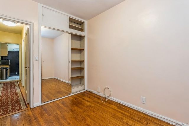 4121 Grace Avenue, Bronx, NY 10466