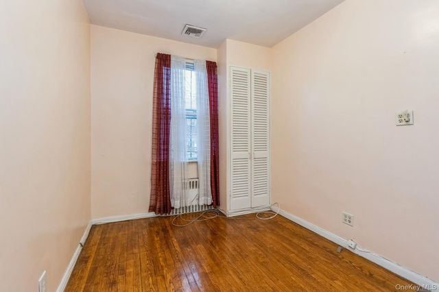 4121 Grace Avenue, Bronx, NY 10466