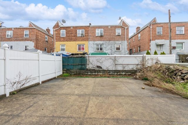 4121 Grace Avenue, Bronx, NY 10466