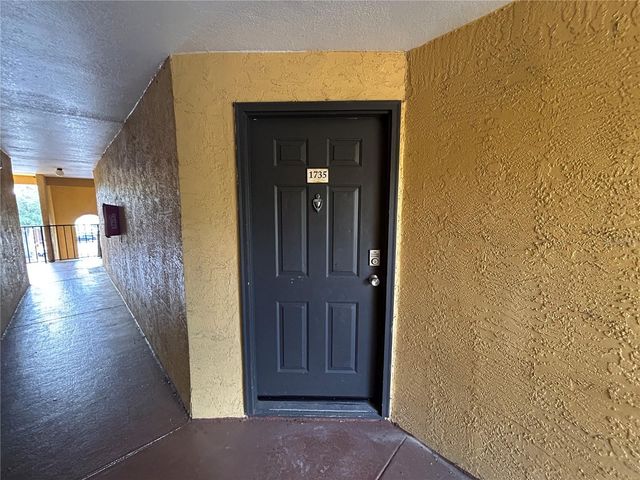 4512 COMMANDER DRIVE 1735, Orlando, FL 32822