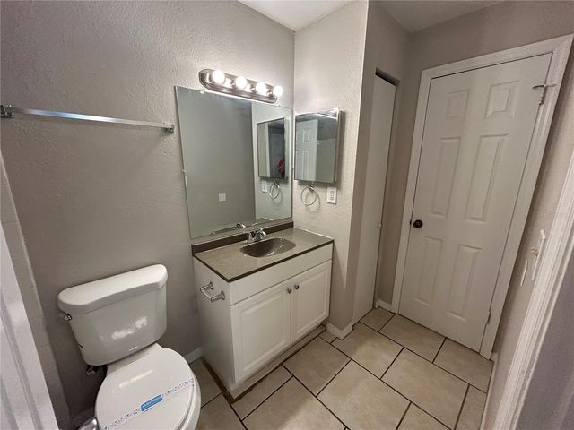 4512 COMMANDER DRIVE 1735, Orlando, FL 32822