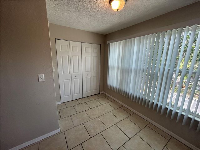 4512 COMMANDER DRIVE 1735, Orlando, FL 32822