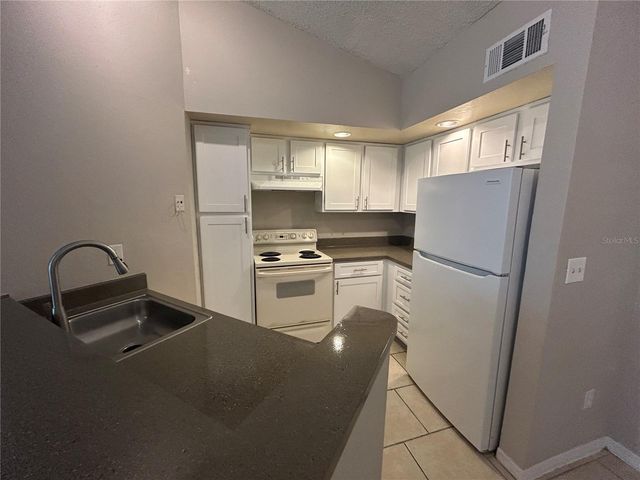 4512 COMMANDER DRIVE 1735, Orlando, FL 32822