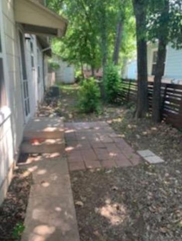 1913 W 38th ST B, Austin, TX 78731