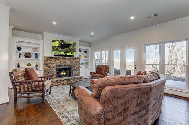 1492 Mcelroy Mountain Drive, Jasper, GA 30143