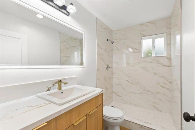 785 Lemon Avenue, Vista, CA 92084