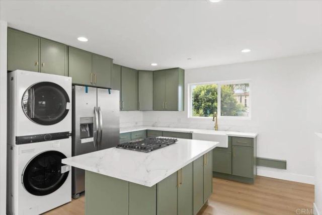 785 Lemon Avenue, Vista, CA 92084
