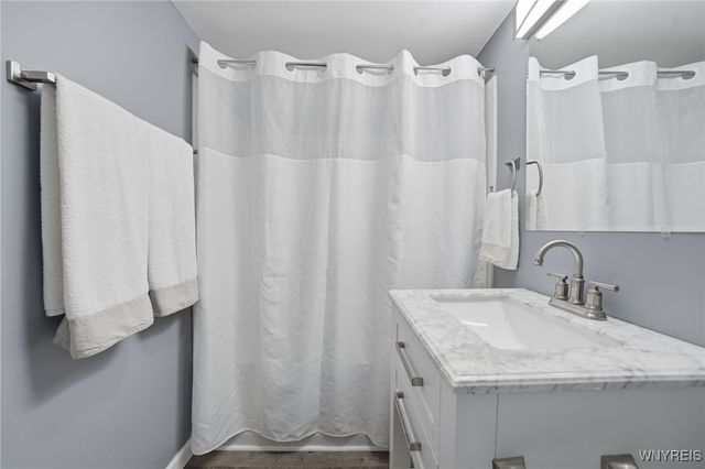 6235 Seufert Road, Orchard Park, NY 14127