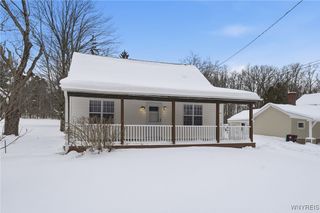 6235 Seufert Road, Orchard Park, NY 14127