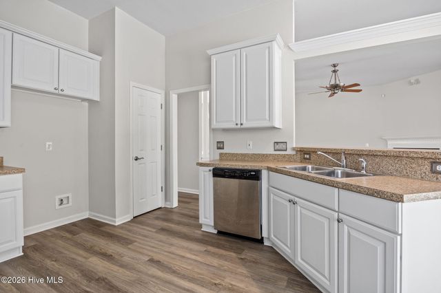 556 Sandpiper Bay Drive SW, Sunset Beach, NC 28468