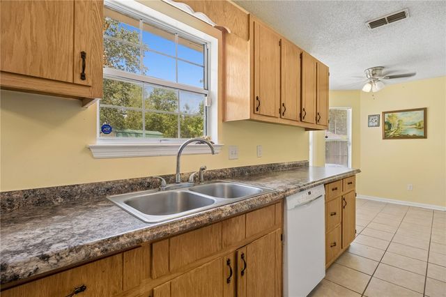 107 Boxwood Court, Kingsland, GA 31548