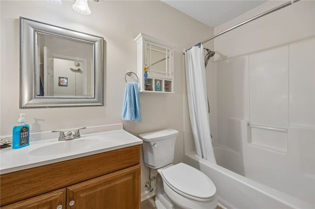 107 Boxwood Court, Kingsland, GA 31548