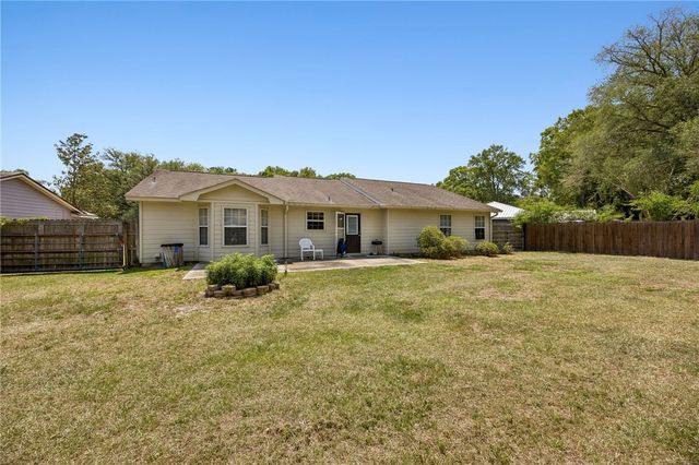 107 Boxwood Court, Kingsland, GA 31548
