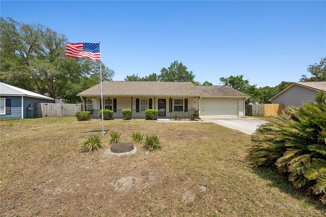 107 Boxwood Court, Kingsland, GA 31548