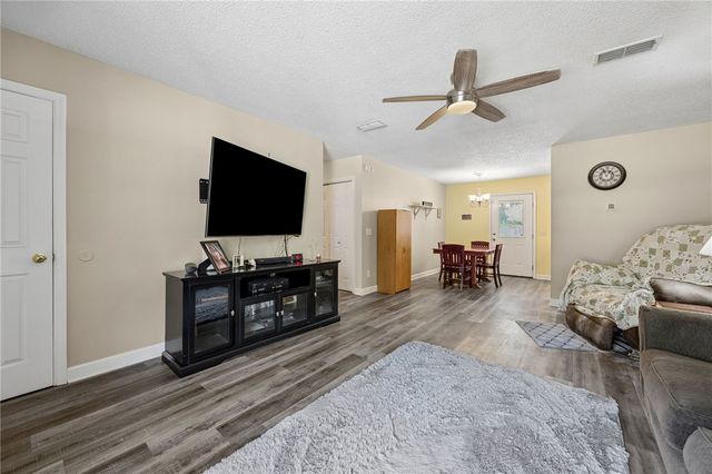 107 Boxwood Court, Kingsland, GA 31548