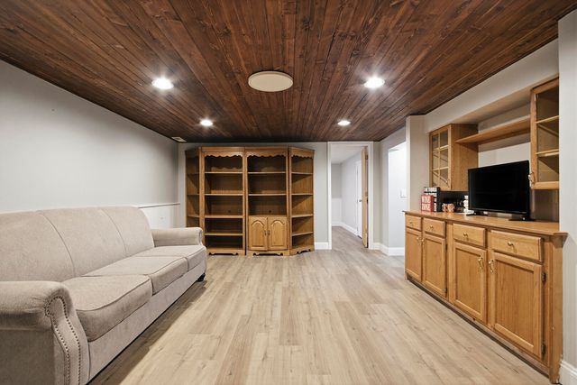 4550 E LANG DR, Columbia, MO 65202