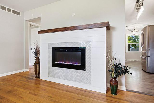 4550 E LANG DR, Columbia, MO 65202