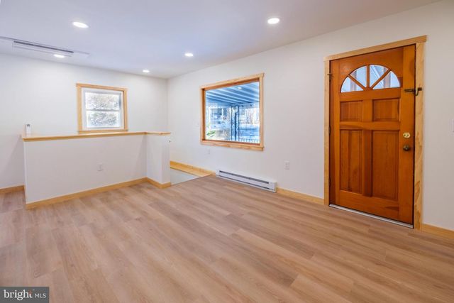 522 PIKE ST, State College, PA 16801