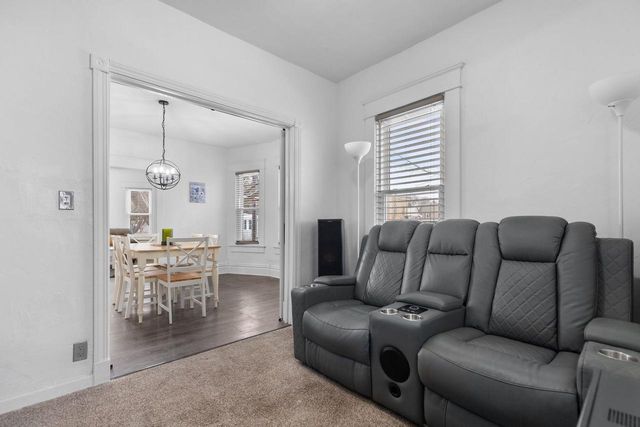 219 W 16TH AVENUE, Oshkosh, WI 54902