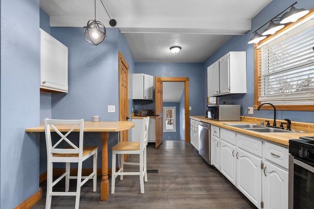 219 W 16TH AVENUE, Oshkosh, WI 54902