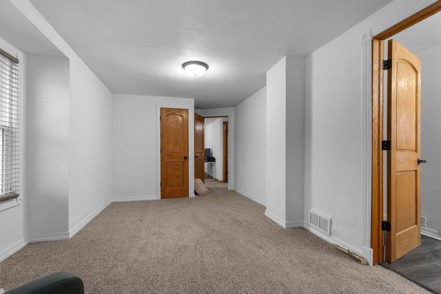 219 W 16TH AVENUE, Oshkosh, WI 54902