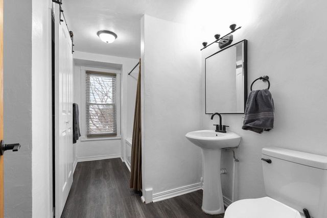 219 W 16TH AVENUE, Oshkosh, WI 54902