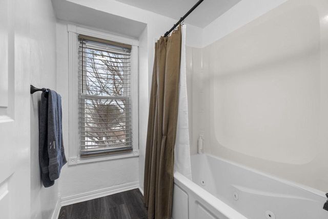 219 W 16TH AVENUE, Oshkosh, WI 54902