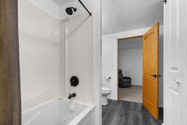 219 W 16TH AVENUE, Oshkosh, WI 54902