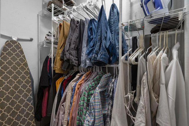 219 W 16TH AVENUE, Oshkosh, WI 54902