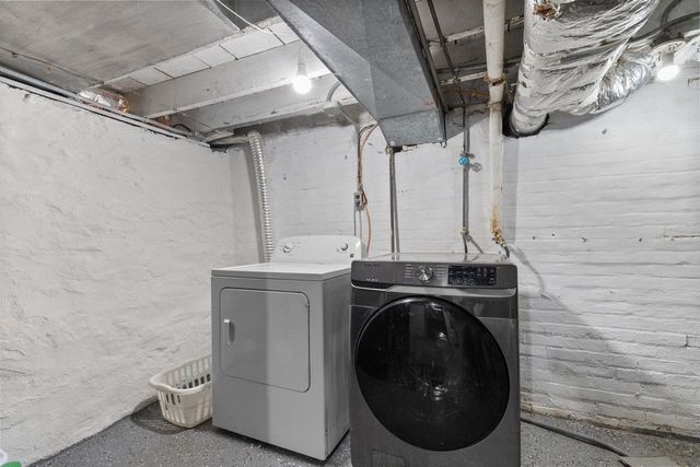 219 W 16TH AVENUE, Oshkosh, WI 54902