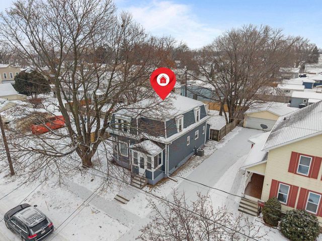 219 W 16TH AVENUE, Oshkosh, WI 54902