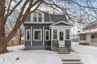 219 W 16TH AVENUE, Oshkosh, WI 54902