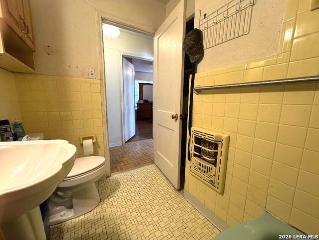 722 John Adams, San Antonio, TX 78228