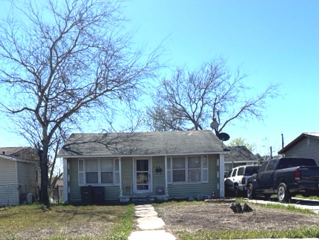 722 John Adams, San Antonio, TX 78228