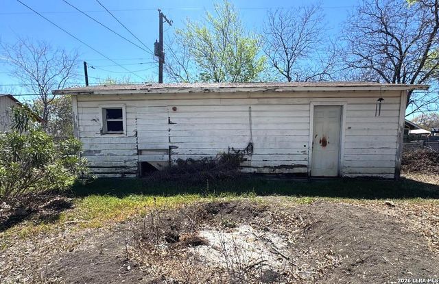 722 John Adams, San Antonio, TX 78228