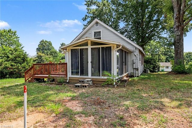 820 Walker Street, Reidsville, NC 27320