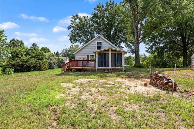820 Walker Street, Reidsville, NC 27320