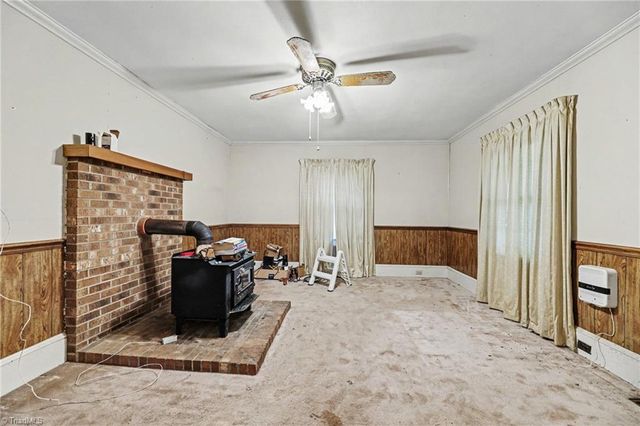 820 Walker Street, Reidsville, NC 27320